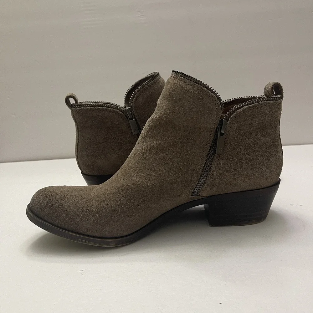 Lucky Brand Womens 8.5 Bartalino‎ Taupe Suede Leather Ankle Boot Zipper Bootie